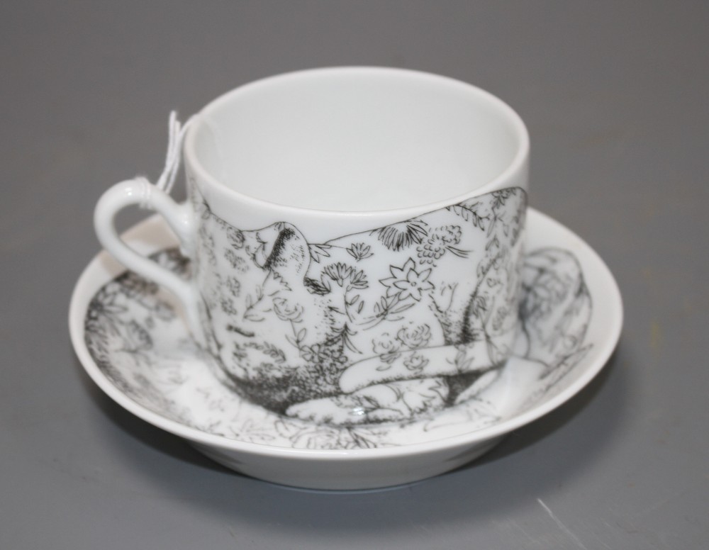 A Fornasetti Ginori High Fidelity cup and saucer, decorated with cats, saucer 13.5cm, cup height 5,75cm
